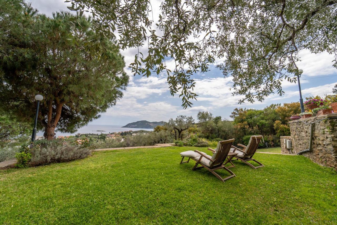 Villa Elia Kavala - Mediterranean Holiday Villa Палайон-Ціфікіон Екстер'єр фото
